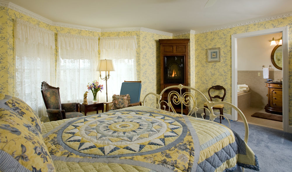 Wilbraham Mansion