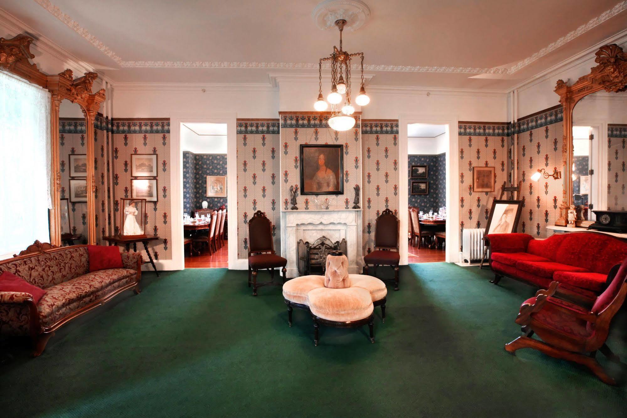 Hotel Wilbraham Mansion